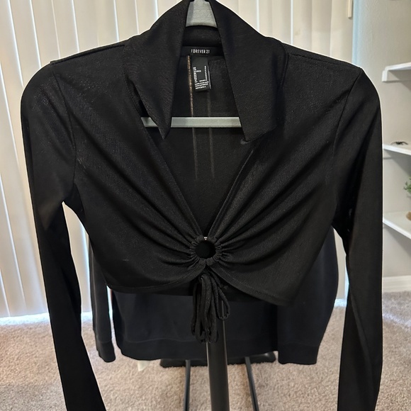 Black Mesh F21 Crop Top - Picture 1 of 3